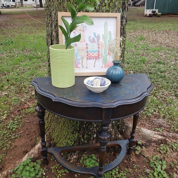 Green Ribbed Ceramic Planter - Picture 6 of 7